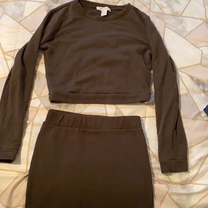 Olive , two piece , skit set